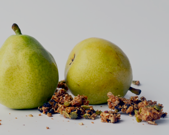 Image of organic pears with pear cardamom granola made of sprouted nuts, sprouted seeds, and organic superfoods.